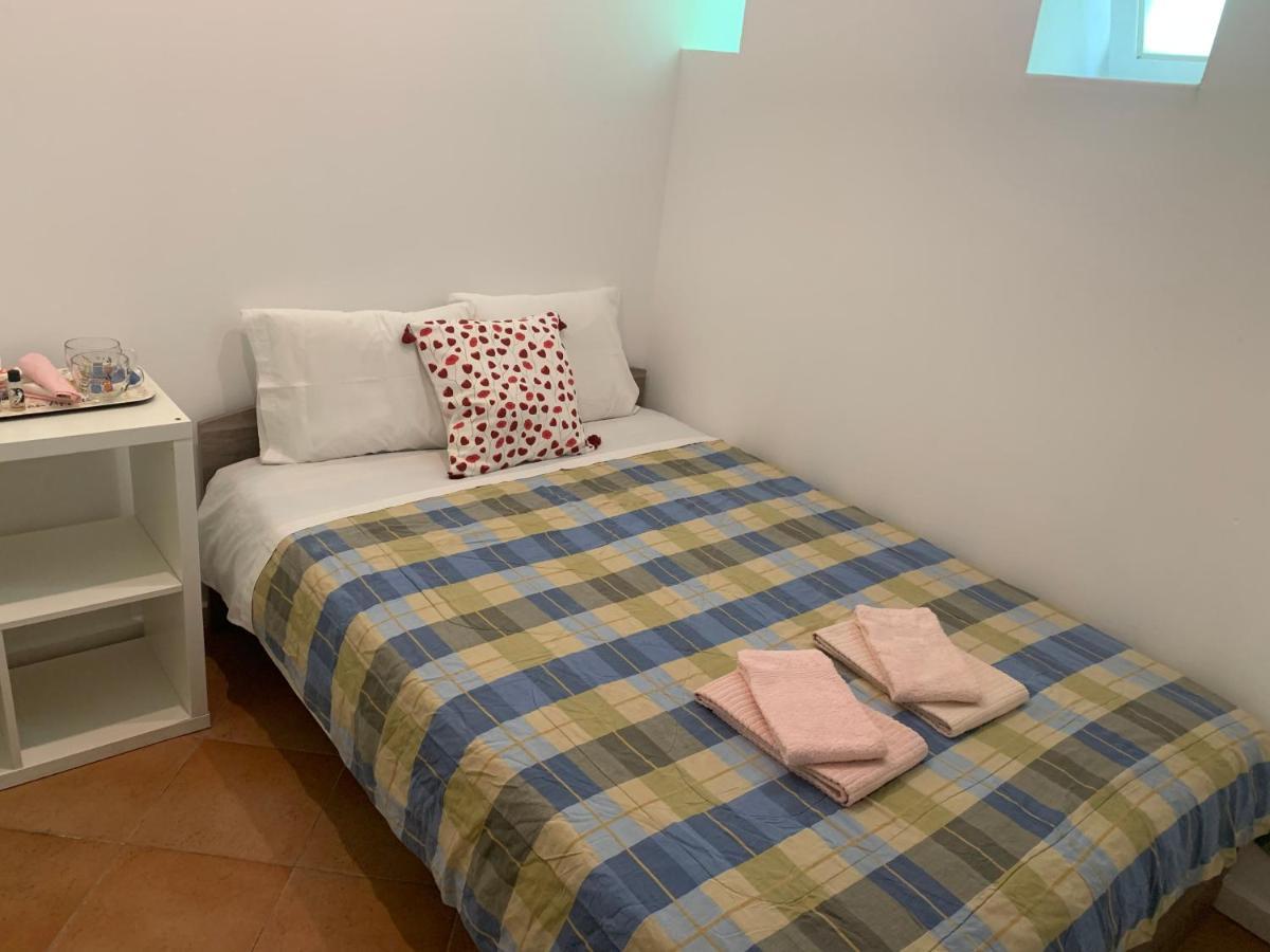 Gasthof House And In Lissabon